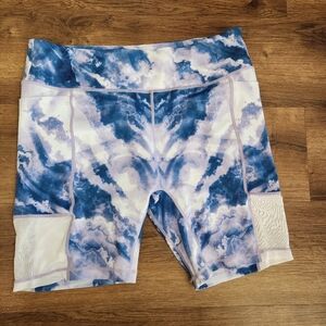 Blue Swirl Mesh Pocket Short - 7 inch